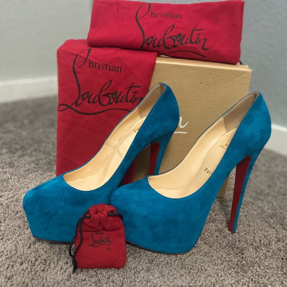 Christian Louboutin Heels size 38